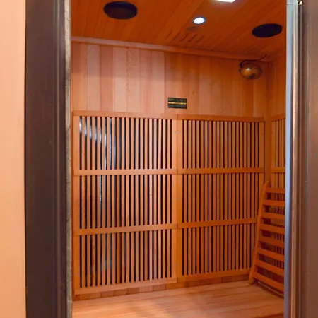 Urban Deluxe Calea Victoriei 100 Sauna And Jacuzzi Appartement Boekarest