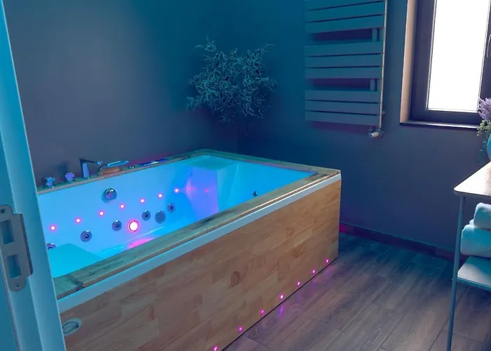 Urban Deluxe Calea Victoriei 100 Sauna And Jacuzzi * Bukarest