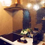 Urban Deluxe Calea Victoriei 100 Sauna And Jacuzzi بوخارست